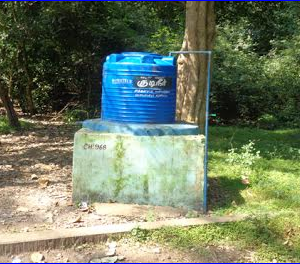 காட்சிப் பொருளான தண்ணீர்த் தொட்டி, சுருளியாறு