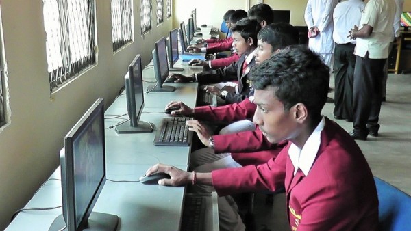 நிகழ்-மாத்தளை-இந்துக்கல்லூரி-கணிணிப்பிரிவு01 :nighazh_maathalaikaninimaiyam01