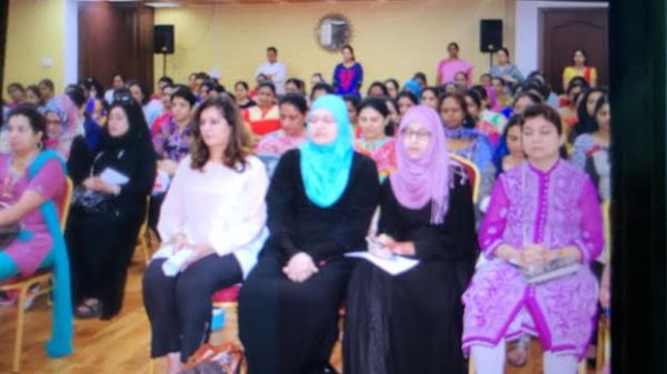 தலைப்பு-அபுதாபி மார்பகப்புற்றுநோய் விழிப்புணர்வு07